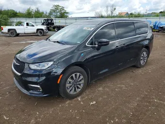 2022 Chrysler Pacifica 2C4RC1L73NR155975