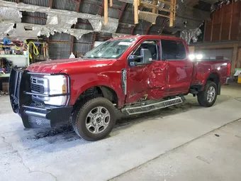2025 Ford F-350 1FT8W3BM8SEC25517