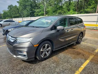2018 Honda Odyssey 5FNRL6H82JB004114