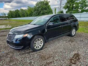 2017 Lincoln MKT 2LMHJ5NK5HBL01722