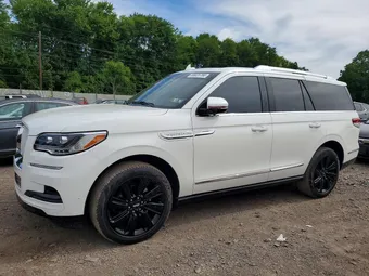 2024 Lincoln Navigator 5LMJJ2LG7REL16557