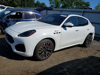 2023 Maserati Grecale ZN682AVM7P7426573