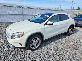 2017 Mercedes-Benz GLA-Class WDCTG4GB5HJ358296