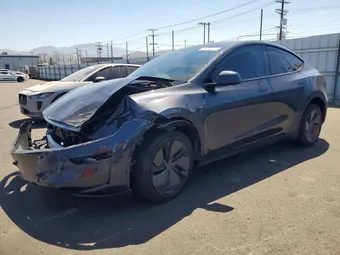 2026 Tesla Model Y 7SAYGDED7TF388306 Lot 57702106