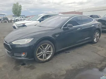 2015 Tesla Model S 5YJSA1E19FF116174