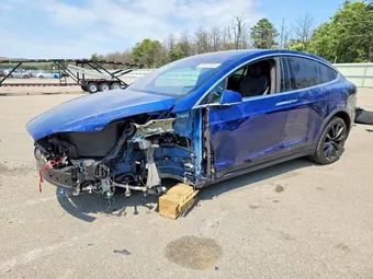 2020 Tesla Model X 5YJXCBE2XLF233529