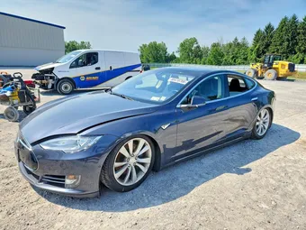2015 Tesla Model S 5YJSA1H24FFP70679 Lot 60418766