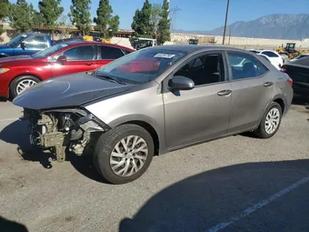 2018 Toyota Corolla 5YFBURHE6JP832029 Lot 60235786