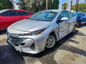 2018 Toyota Prius Prime JTDKARFP4J3104358