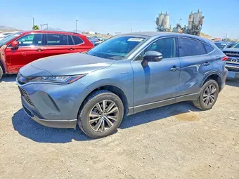 2021 Toyota Venza JTEAAAAH4MJ072889