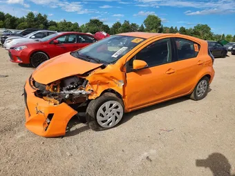 2016 Toyota Prius C JTDKDTB3XG1131916