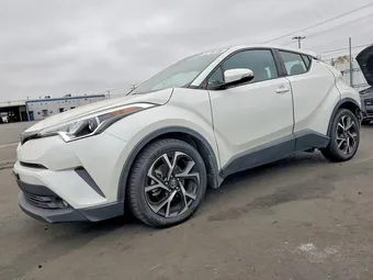 2018 Toyota C-HR NMTKHMBX0JR040692