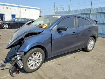 2018 Toyota Yaris 3MYDLBYV9JY324268