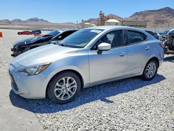 2018 Toyota Yaris 3MYDLBYV4JY306888