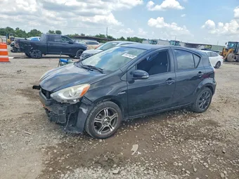 2015 Toyota Prius C JTDKDTB32F1105857