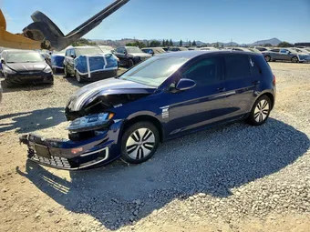 2017 Volkswagen e-Golf WVWKR7AU3HW953531