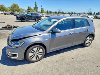 2019 Volkswagen e-Golf WVWPR7AU6KW911951