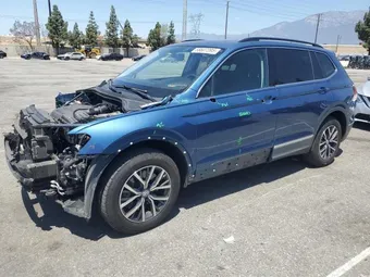 2020 Volkswagen Tiguan 3VV3B7AX0LM092371
