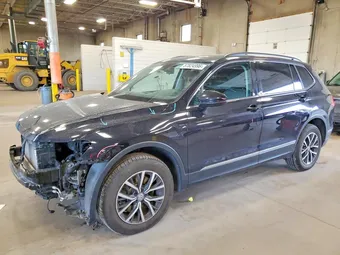 2018 Volkswagen Tiguan 3VV2B7AX3JM196989