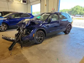 2024 Volkswagen Tiguan 3VVMB7AX1RM070182