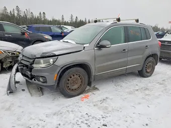 2015 Volkswagen Tiguan WVGJV7AX2FW521927