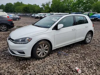 2018 Volkswagen Golf 3VWG17AU3JM272981