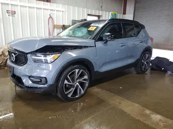 2022 Volvo XC40 YV4162UM8N2724796