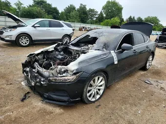 2017 Volvo S90 YV1A22MK4H1012321