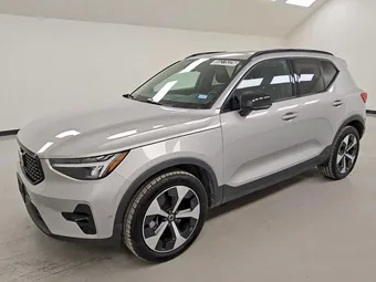 2025 Volvo XC40 YV4L12UC0S2567081