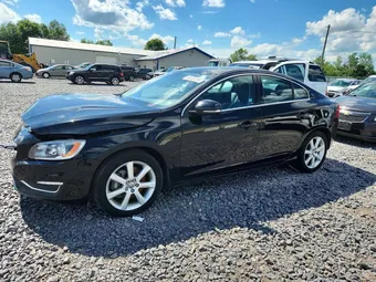 2016 Volvo S60 YV1612TK7G2410982