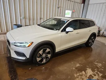 2020 Volvo V60 YV4102WK3L1039587