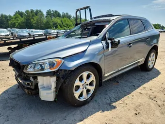 2016 Volvo XC60 YV4612RKXG2848938