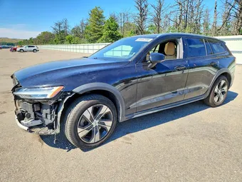 2020 Volvo V60 YV4102WK0L1030457
