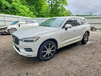 2018 Volvo XC60 YV4102RL7J1091936