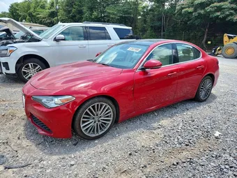 2017 Alfa Romeo ZARFAECN8H7549319