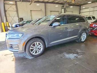 2017 Audi Q7 WA1LAAF73HD039247