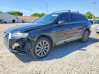 2019 Audi Q7 WA1LAAF79KD020290