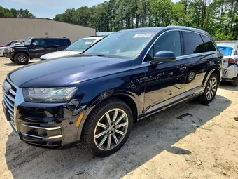 2017 Audi Q7 WA1LAAF72HD057903