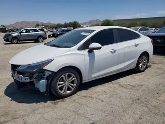 2019 Chevrolet Cruze 1G1BE5SM1K7131240