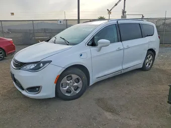 2018 Chrysler Pacifica 2C4RC1L76JR213782 Lot 48105636