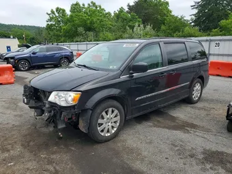 2015 Chrysler Town & Country 2C4RC1BG6FR727527