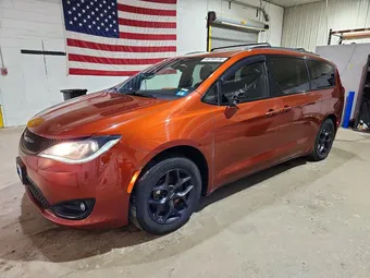 2018 Chrysler Pacifica 2C4RC1BG2JR331216