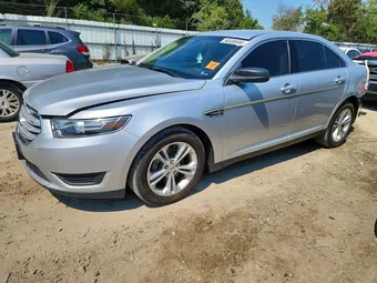 2015 Ford Taurus 1FAHP2D82FG133164