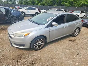 2015 Ford Focus 1FADP3F26FL202121