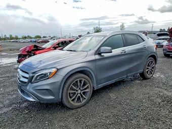 2016 Mercedes-Benz GLA-Class WDCTG4GBXGJ208277
