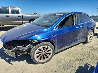 2017 Tesla Model X 5YJXCBE25HF068805