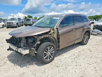 2018 Toyota Highlander 5TDJZRFH7JS843381 Lot 59950396
