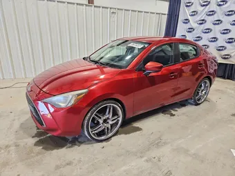 2019 Toyota Yaris 3MYDLBYV0KY521492