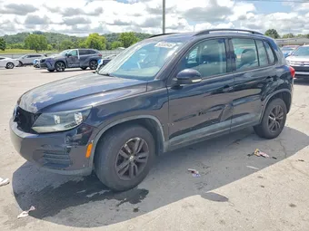 2016 Volkswagen Tiguan WVGBV7AX7GW548420