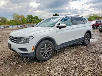 2019 Volkswagen Tiguan 3VV2B7AX6KM004885